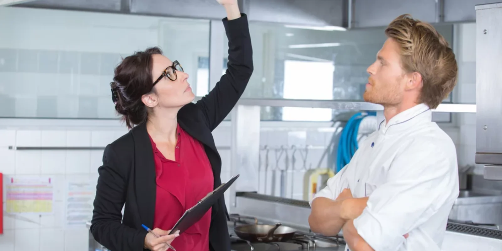 4 Ways Food Safety Managers Can Create a Food-Safe Environment