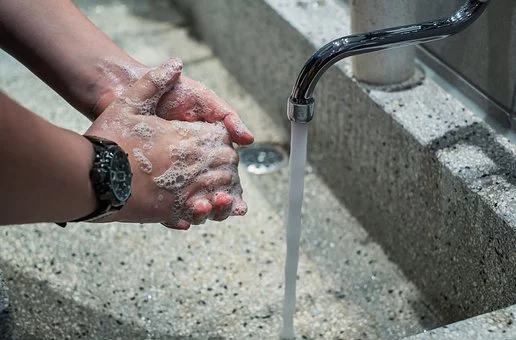 5 Safe Hand-Washing Tips for Servers